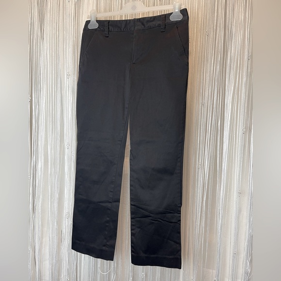 Marc by Marc Jacobs Solid Black Capris - Size 6 - Picture 1 of 3